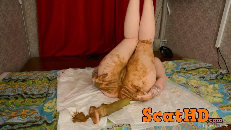 Scat Morning Part 2 - FullHD Quality MPEG-4 Video 1920x1080 29.970 FPS 7626 kb/s - With Actress: SweetBettyParlour (DirtyBetty) [550 MB] (2018)