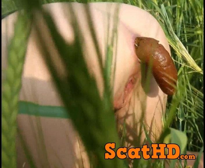 Summer Meadow Scared - FullHD Quality  - With Actress: Nicolettaxxx [118 MB] (2018)
