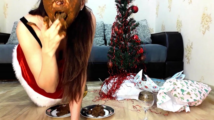 Christmas dinner - FullHD 1920x1080 - With Actress: ScatLina [2.38 GB] (2020)