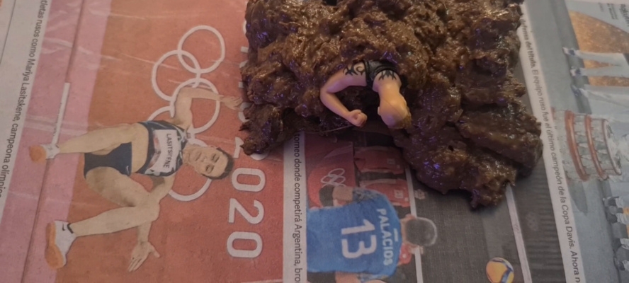 Xiomara Fox Fetish Queen – Giantess scat 1 (with a tiny men toy) - SD  [210 MB] (2025)