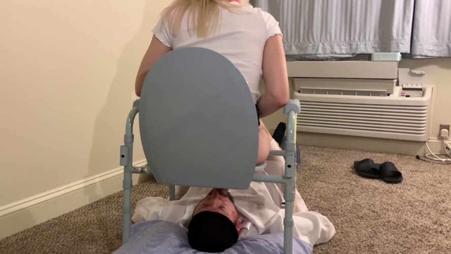 Scat Slave Bottomless Toilet 2 with Princess Kazer P1 - FullHD  [745 MB] (2025)