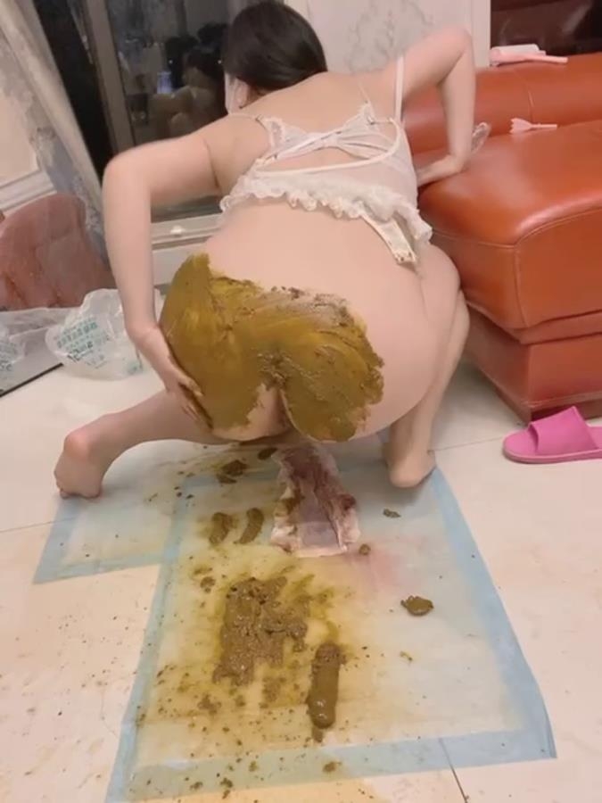 Longbao Chinese Woman, Enema and Ass Covered in Shit. P1 - SD  [26.4 MB] (2025)