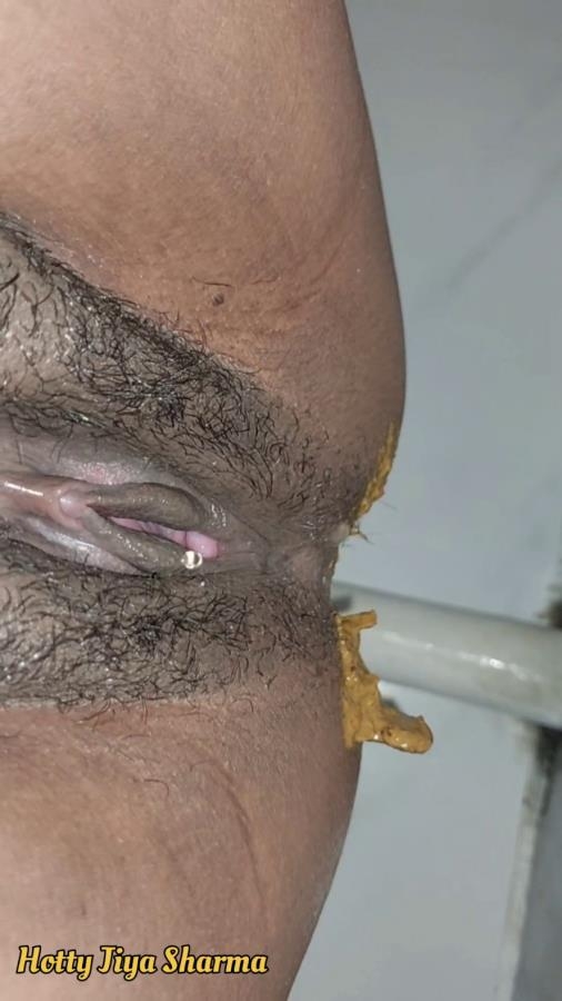 Jiya scat on her uncle face - SD  - With Actress: hottyjiyasharma [328 MB] (2025)