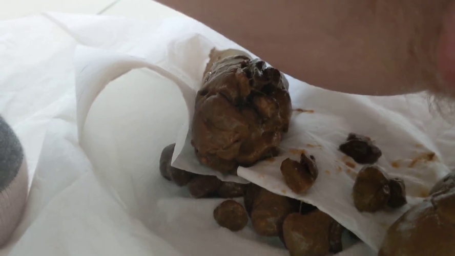 EXTREME CLOSE UPS of my turds - FullHD  - With Actress: PooGirlSofia [20.3 MB] (2025)