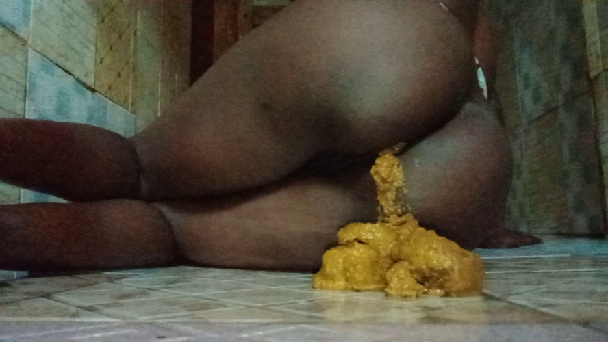 Side pooping and smearing - FullHD  - With Actress: PrettyEbonies [263 MB] (2026)