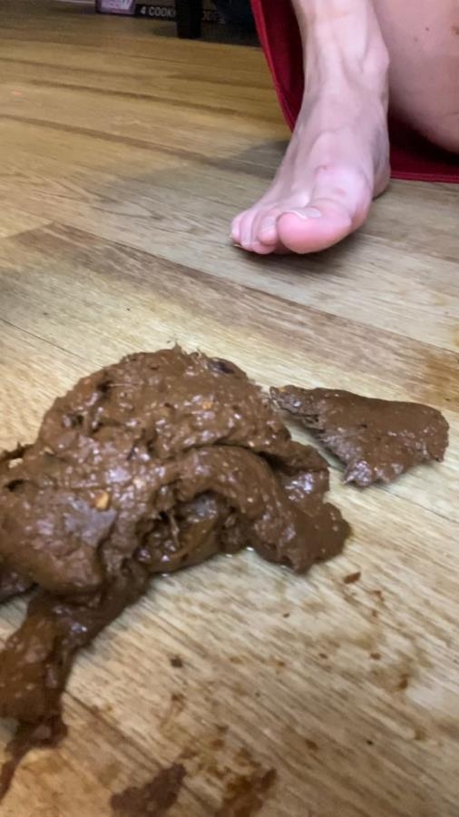 poop in red panties and put them in the ass,I smear shit on my face - SD  [1.09 GB] (2026)