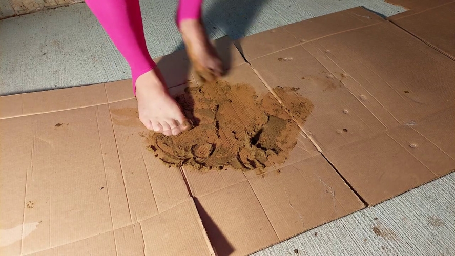 Very Mad Asian In Pantyhose 00cf636 - HD  [67.4 MB] (2026)